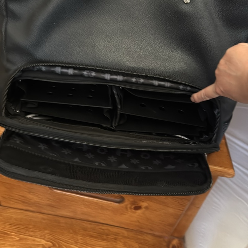 Six Pack Fitness Travel Fit Black Bag-4 Removable Insulated Core (Black)- EUC - Picture 4 of 15